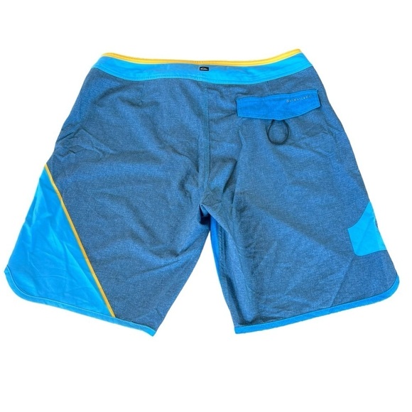 Quicksilver New Wave Everyday Boardshorts Blue Yellow 10” Inseam Size 34 GUC - Picture 2 of 10